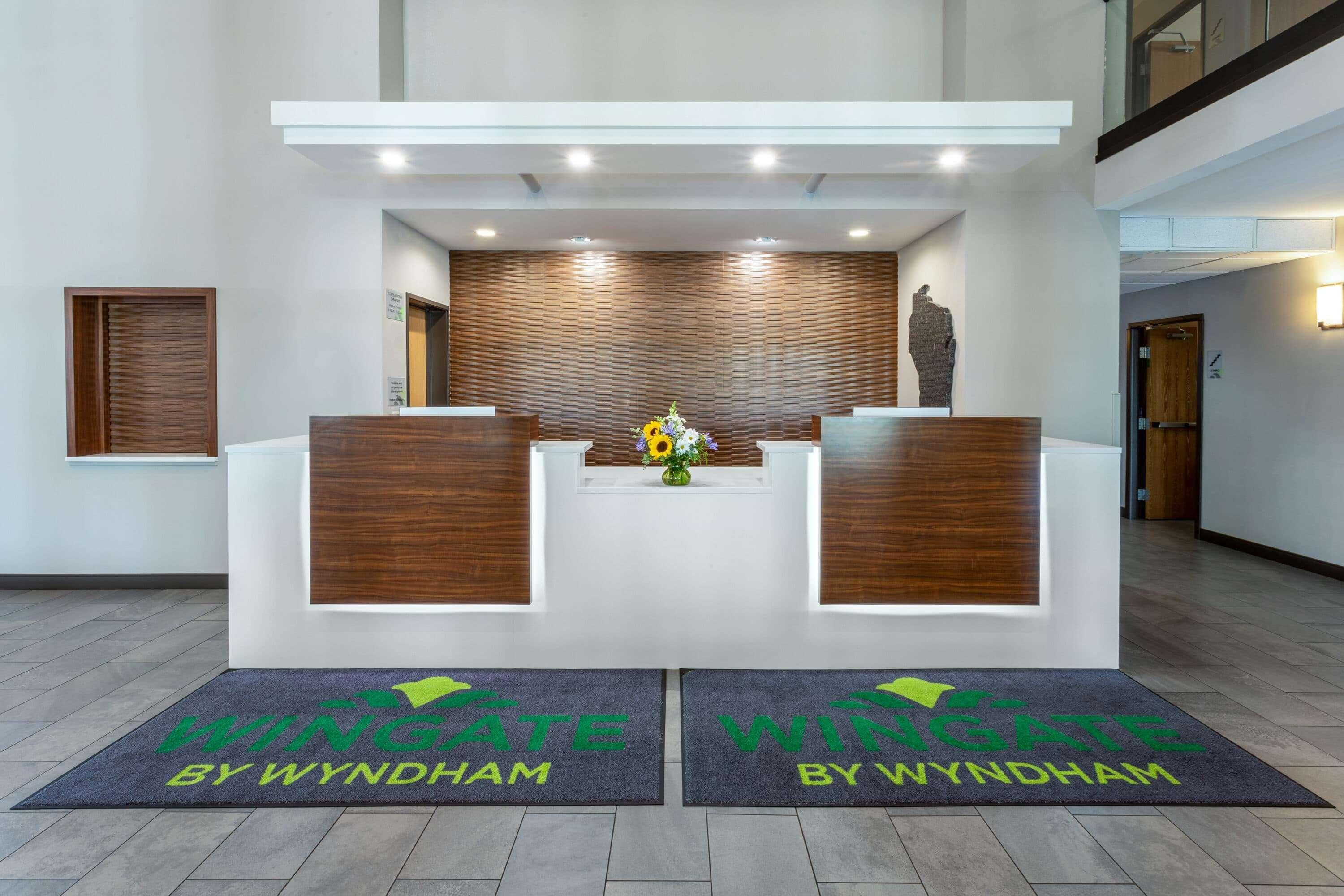 Hotel Wingate By Wyndham Wisconsin Dells Waterpark à Lake Delton Extérieur photo