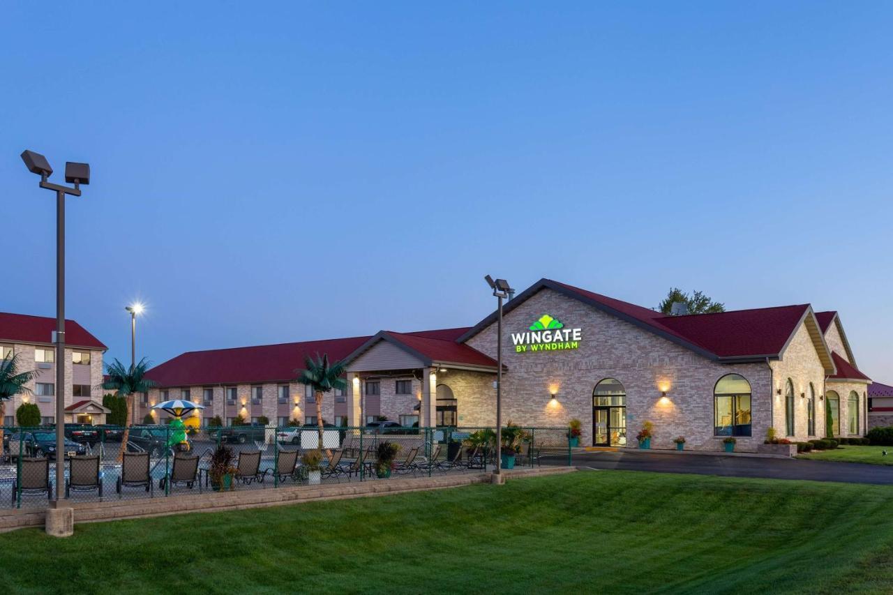 Hotel Wingate By Wyndham Wisconsin Dells Waterpark à Lake Delton Extérieur photo