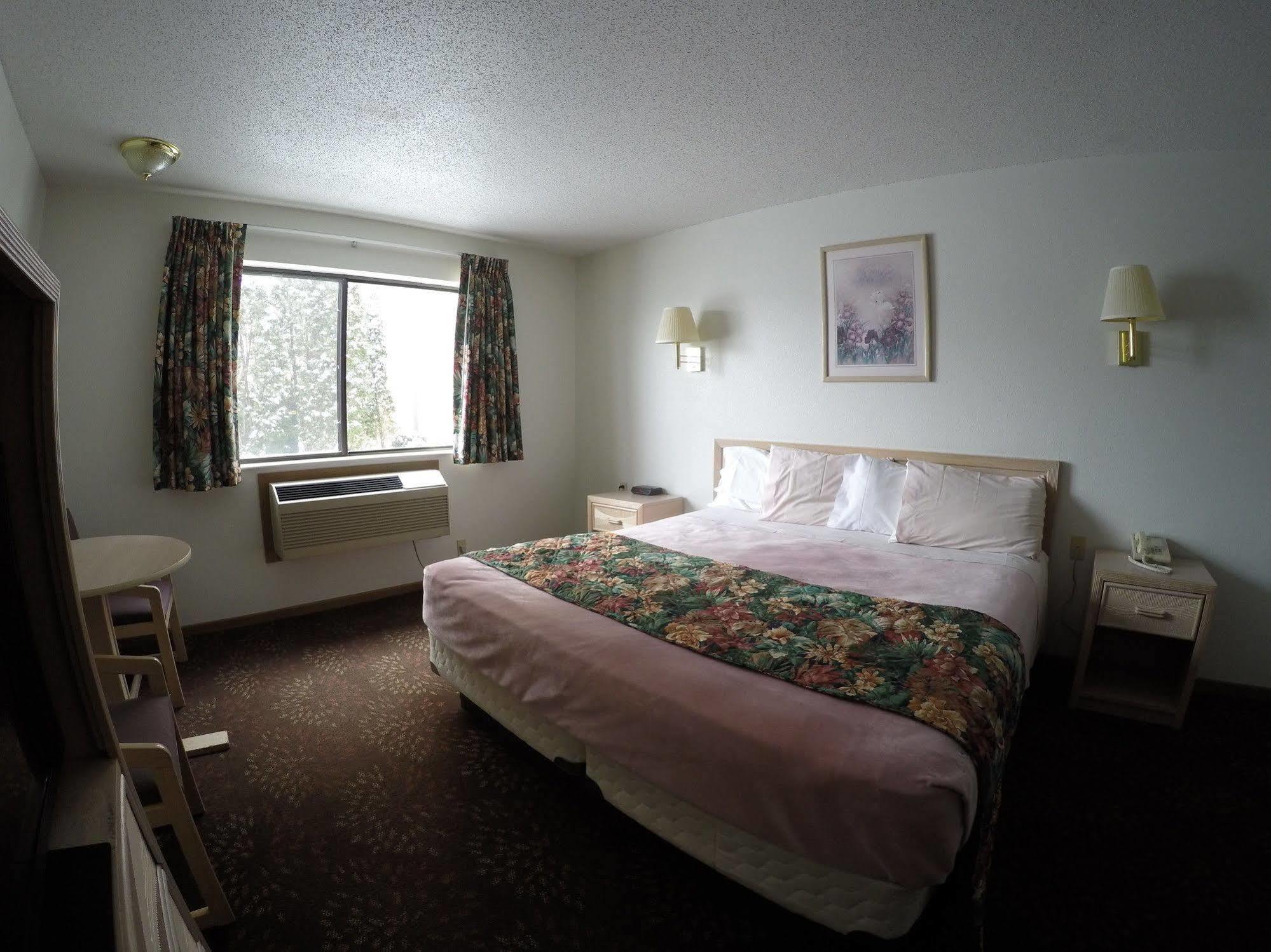 Hotel Wingate By Wyndham Wisconsin Dells Waterpark à Lake Delton Extérieur photo